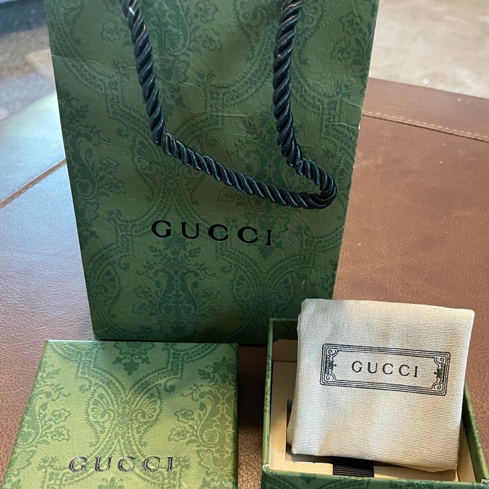 Gucci Gold Bee Necklace with Crystal Accents - Picture 3 of 4